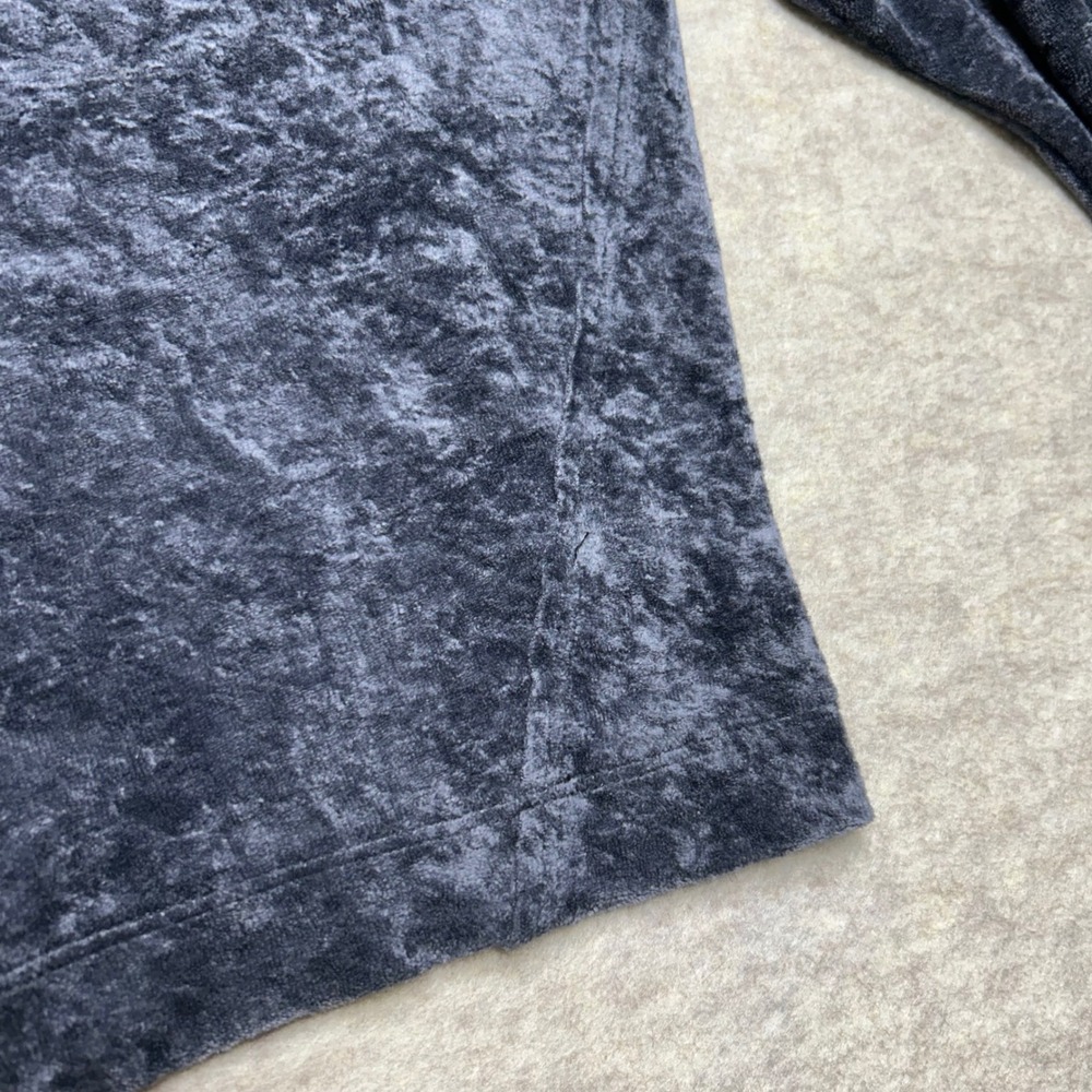 We The Free Crushed Velvet Top XS Long Sleeve Gray Casual Shirt EUC - Picture 4 of 7